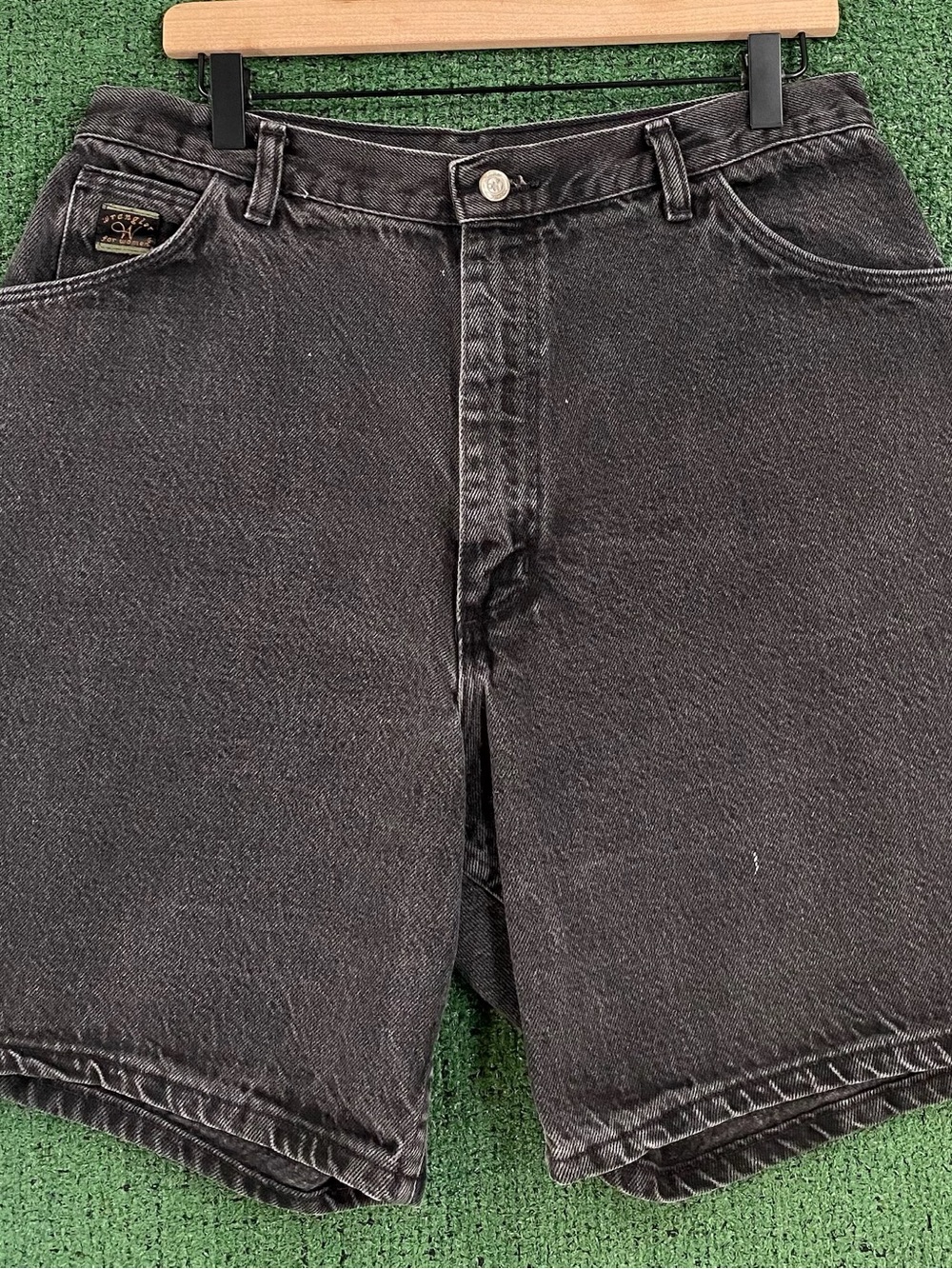 Vintage 80’s Wrangler Black Denim Jean Shorts Jorts Women’s 31” Waist USA Made